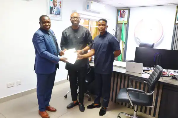 EFCC returns N108m recovered from former employees to Lagos company