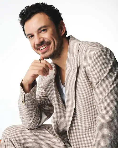 Biography & Career of Buray