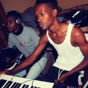 Dj Romantic SA – No Wonder ft. Jay Chael August Boy