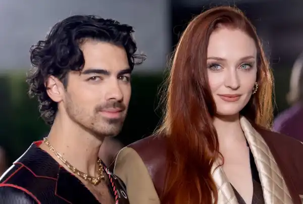 Joe Jonas Officially Files For Divorce From Sophie Turner
