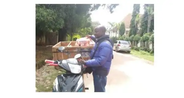 Why I Resigned My Bank Job For Bread-hawking – HND Holder