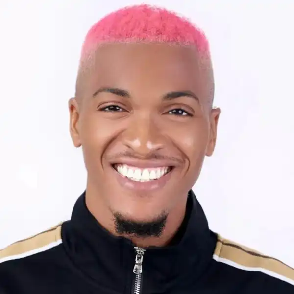 Fans Gift Groovy An iPhone 14, Money Cakes, All-expense-paid Trip, On 27th Birthday (Video)