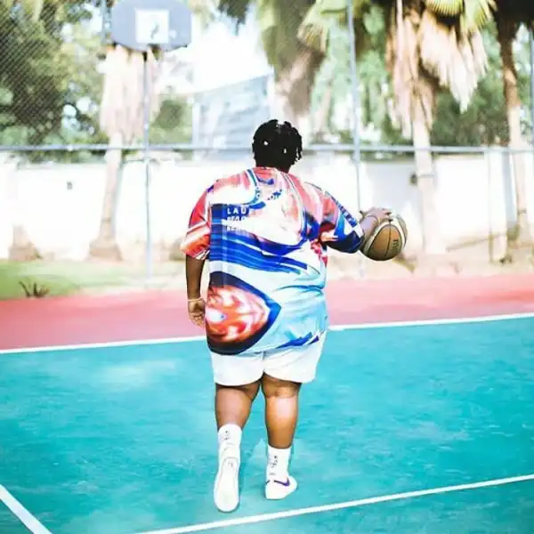 HARD TO GET!! Who Can Guess This Celebrity By The Backside View? (Cool Cash To Be Won)