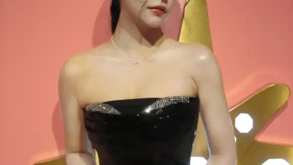 Age & Career of Yeri (singer)