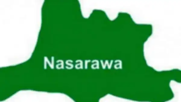Two suspected armed robbers arrested with stolen car by police in Nasarawa