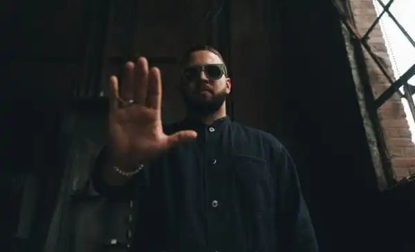 Andy Mineo – Nobody’s Coming