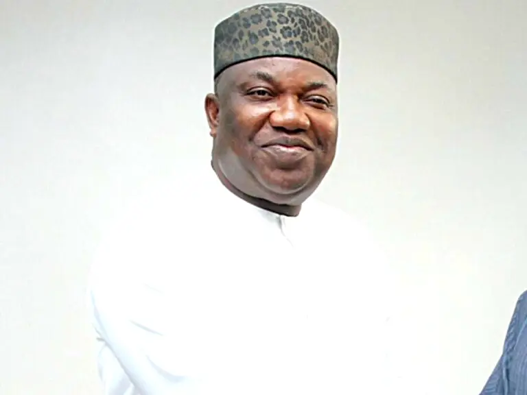 Ugwuanyi takes steps to improve Enugu Rangers performance