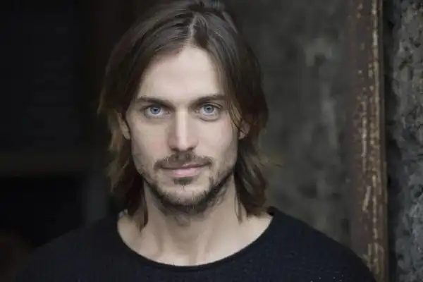 Age & Career Of Lucas Bravo