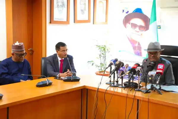 FCTA signs agreements for development of Jabi Lake as recreation hub