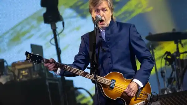 Biography & Net Worth Of Paul McCartney