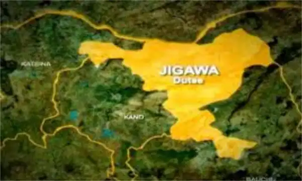Jigawa mob sets suspected motorcycle thief ablaze after hospital escape