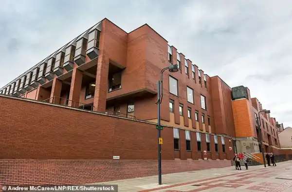 Woman, in her 20s, who 