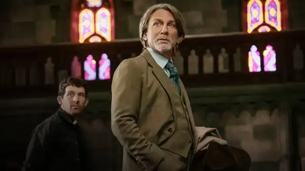 Rian Johnson Wants Knives Out 3 to Have a Wide Theatrical Release