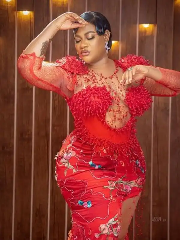 Nkechi Blessing Shares Stunning Photos To Celebrate 34th Birthday