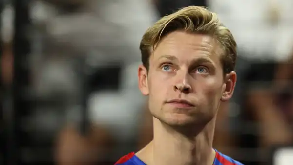 Joan Laporta admits Frenkie de Jong could still join Man Utd
