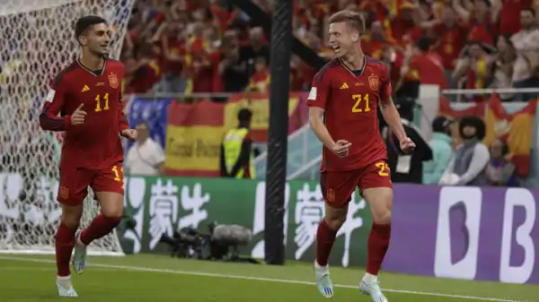 Dani Olmo scores Spain
