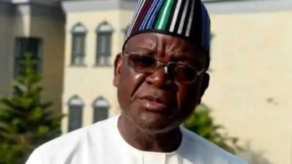 Ortom dissolves cabinet, retains five commissioners