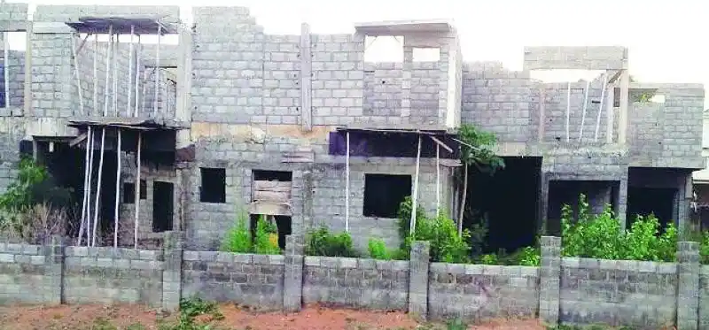 BREAKING NEWS!! Lagos State Government Seals 11 Buildings For Violating Planning Law, Warns Against Fake Permits