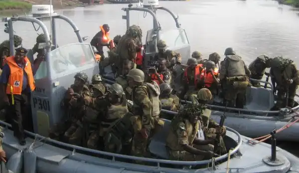 Nigerian Navy arrest suspected drug smugglers, recover exhibits in Lagos