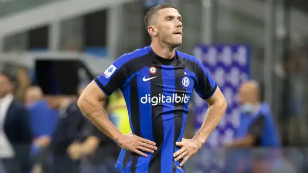 Bayer Leverkusen deny interest in Inter left-back Robin Gosens