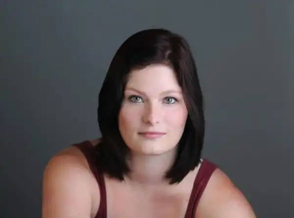 Age & Career Of Jeanna Harrison