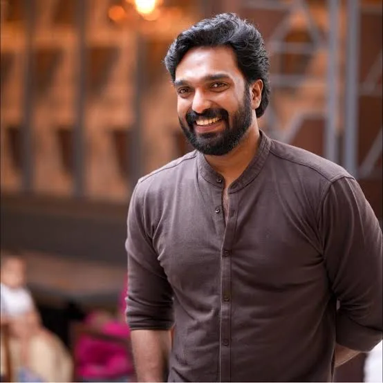 Age & Net Worth Of Amith Chakalakkal