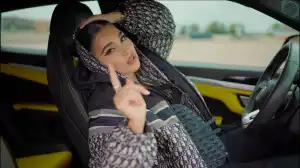 Enisa – Dumb Boy (Video)