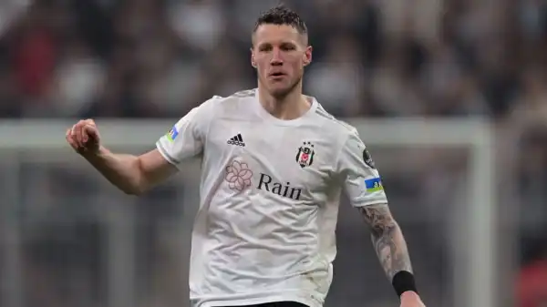 Man Utd hold talks over Wout Weghorst loan