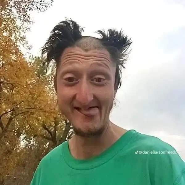 Net Worth Of Daniel Larson