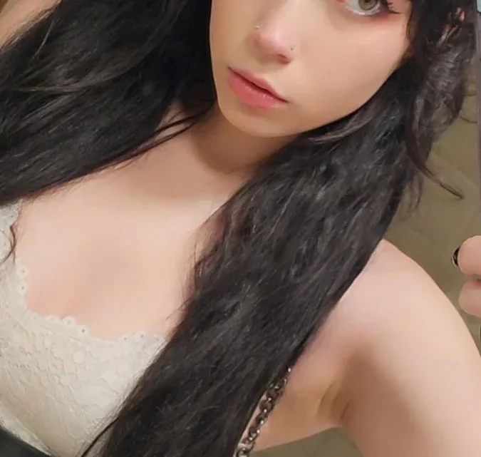 Biography & Career Of Layna Lazar