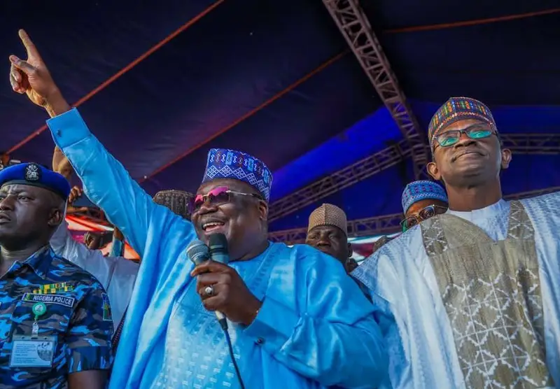 Governor Buni escapes thug attack at APC rally