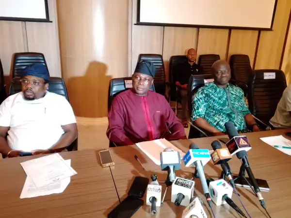 Osun PDP lawmakers back Bisi-led SWC, demand LG secretariats vacated