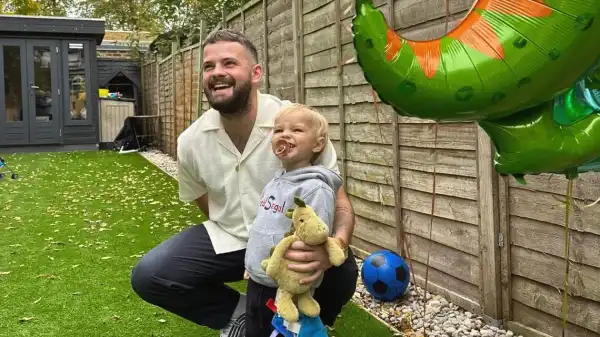 Biography & Career Of Tom Mann