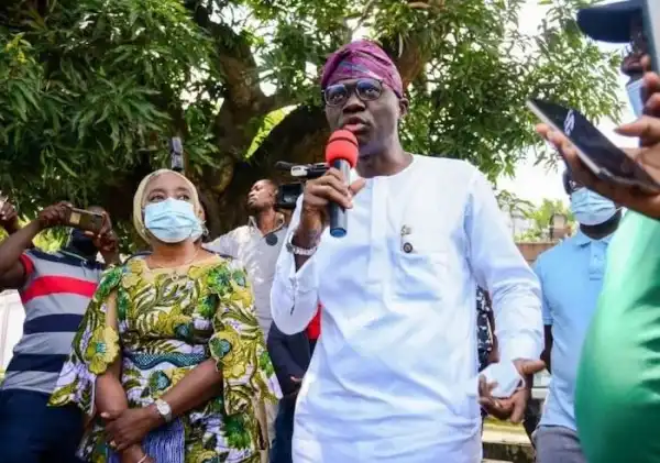 BREAKING: Sanwo-Olu Arrives Scene Of Ikoyi Building Collapse
