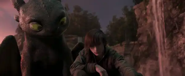 How to Train Your Dragon Clip Shows Hiccup & Toothless Bonding