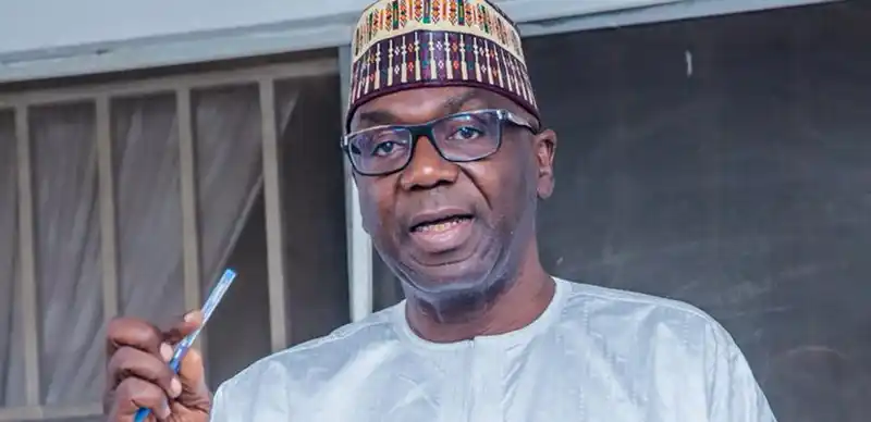 Kwara begins distribution of 250,000 bags of rice