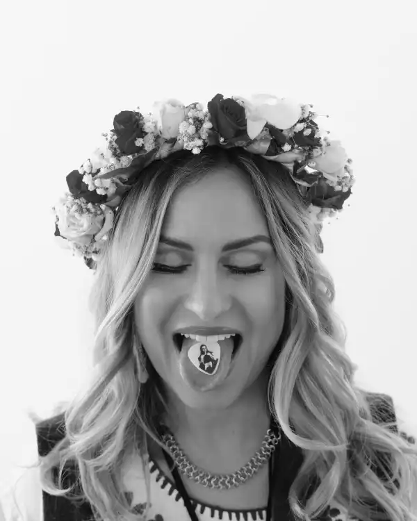 Kat Meoz – Back For More