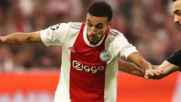 Barcelona reach agreement with Ajax fullback Noussair Mazraoui