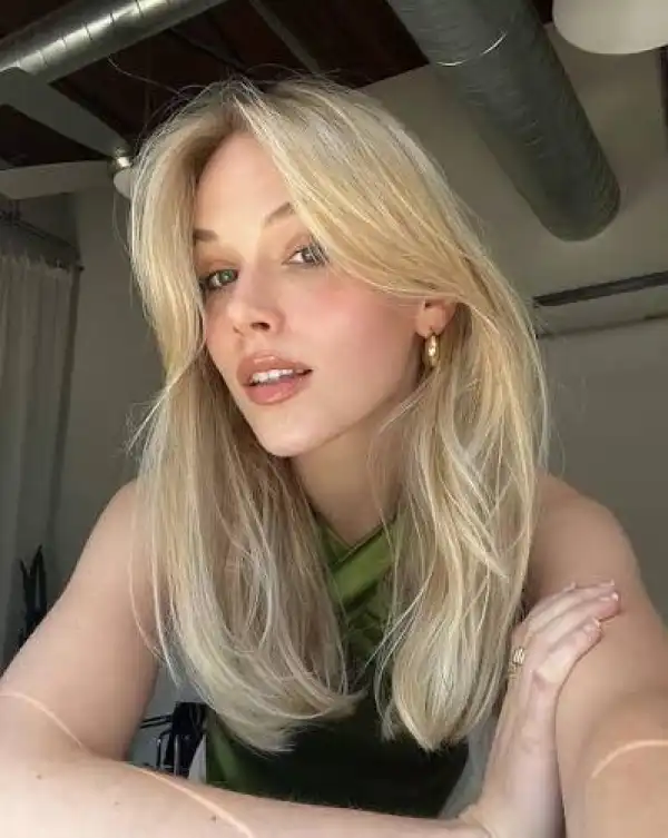 Biography & Career Of Isabelle Heikens