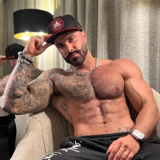 Biography & Career Of Fernando Lozada