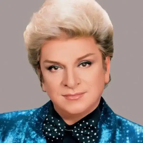 Age & Career Of Zeki Müren