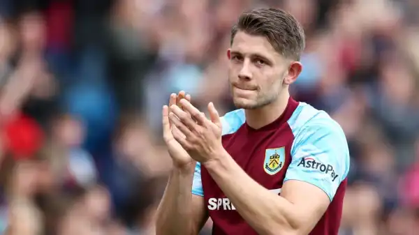 Everton confirm James Tarkowski signing on 4-year deal