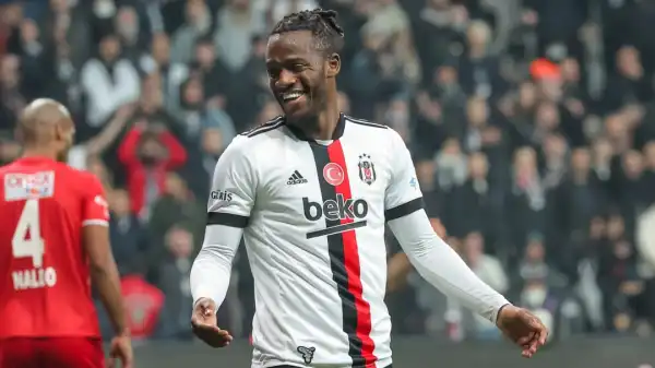 Wolves in advanced talks to sign Michy Batshuayi on loan