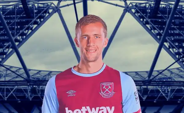 West Ham prepare new deal for star player to fight off Manchester United transfer interest