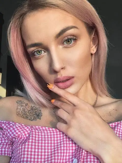 Age & Career Of Mary Gu