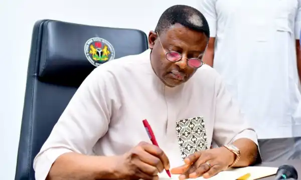 Bribes, job racketeering force Otu’s govt to cancel 2024, 2025 employment exercises