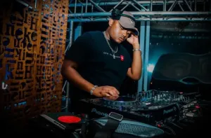 Soa Mattrix – Akani ft Emotionz Dj & Happy Jazzman