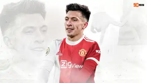 Manchester United and Ajax confirm agreement for £49m Lisandro Martinez transfer