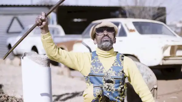 DJ Maphorisa & Kabza De Small – MI AMOR ft. QwestaKufet (Video)