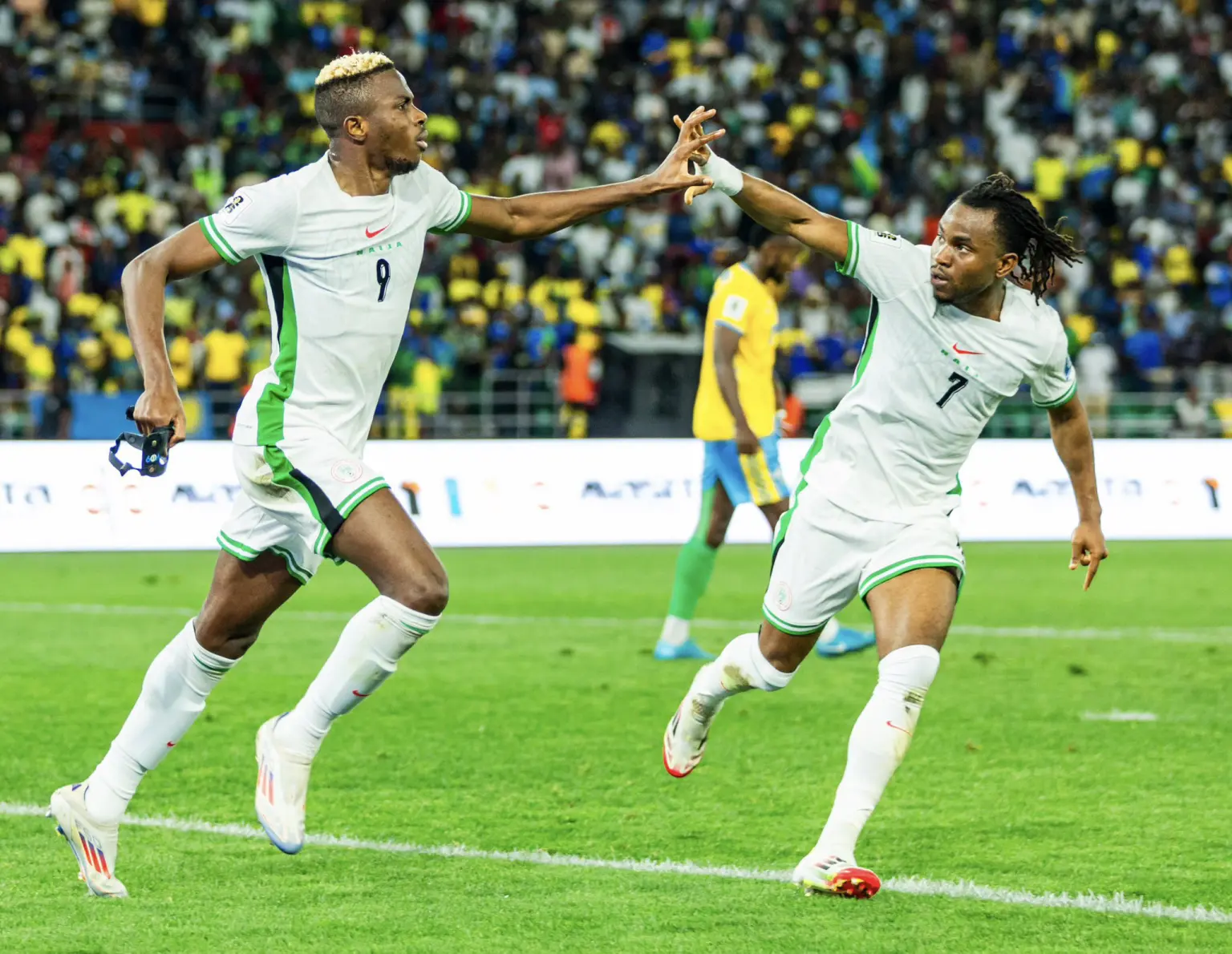 Super Eagles: Sunday Oliseh demands trophies from Osimhen, Lookman